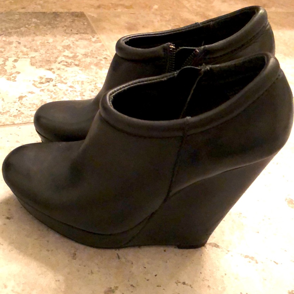 Back Wedges